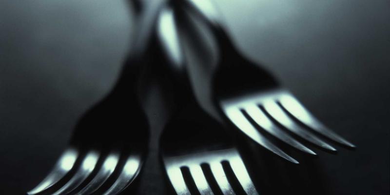 新鲜水果中的日式禅意：膳食纤维与多酚如何悄然塑造你的肠道健康生态